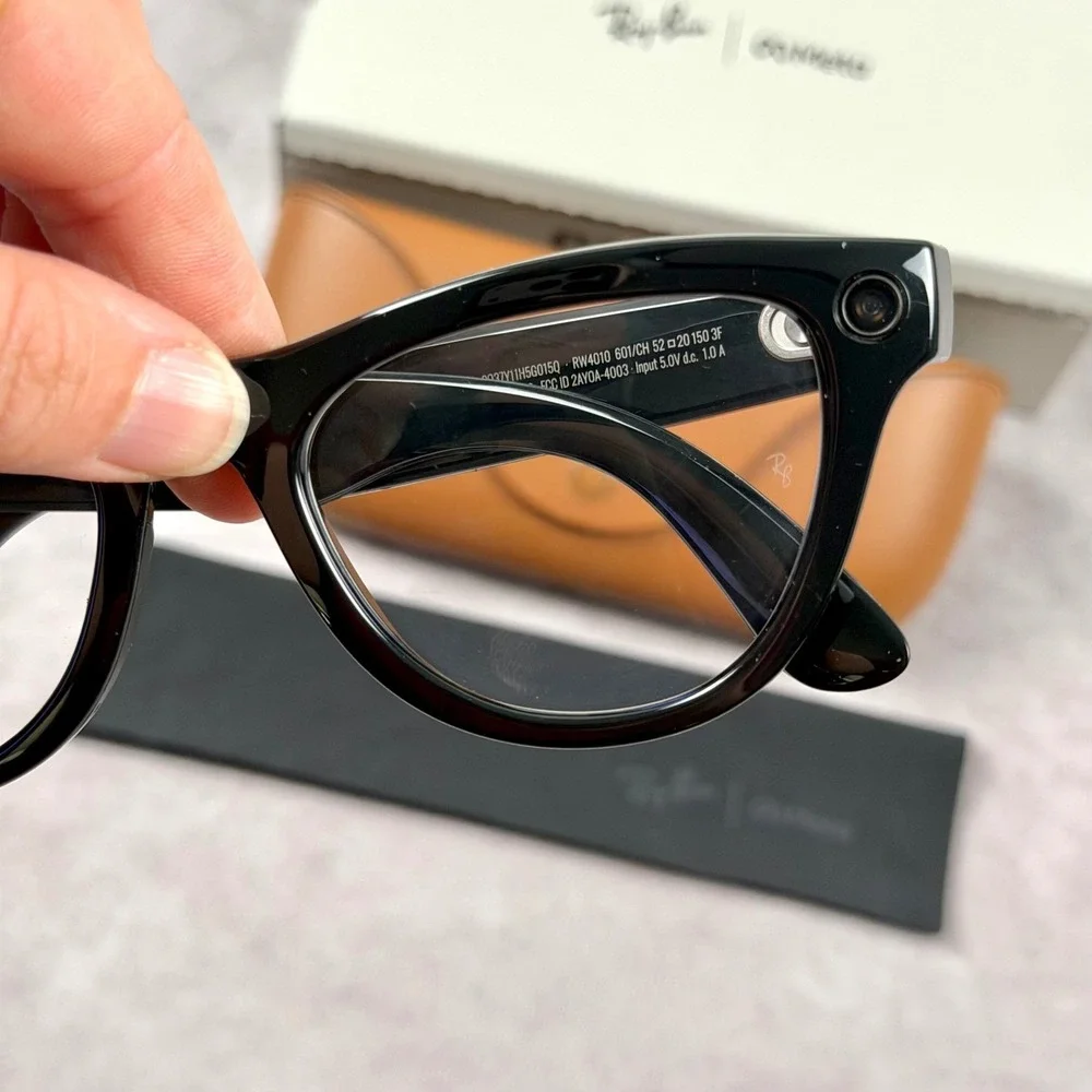 Ray-Ban Meta Skyler Smart Glasses Shiny Black Amethyst Transitions RW4010 Gen 1